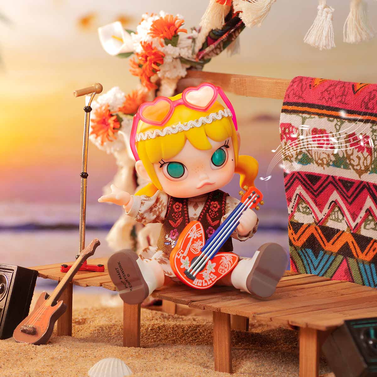 (Pre-Order 2-3 Days)MOLLY Beach Music Festival Action Figure
